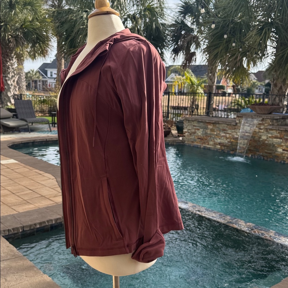 Lululemon Define Hooded Jacket - Picture 8 of 15